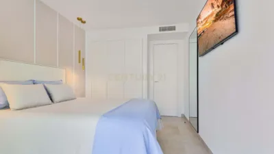 Apartment on Avenida de Santa Amalia photo 15