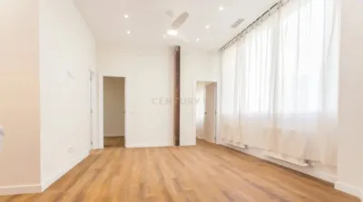 Piso en alquiler en Calle de Santa Engracia, cerca de Calle de Ponzano - Imagen 3