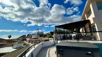 Chalet on Calle Castaño photo 6