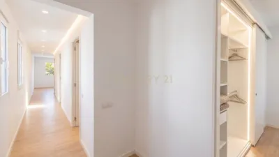 Apartment on Carrer Deduardo Marquina photo 5