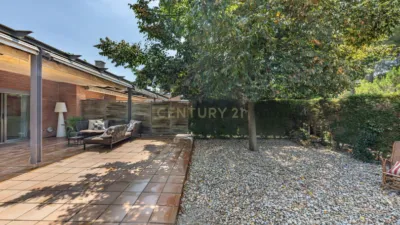 Chalet on Carrer de Cervantes photo 43