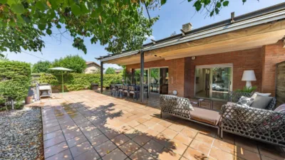 Chalet on Carrer de Cervantes photo 38