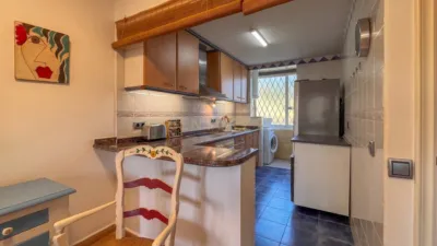 Apartment on Avinguda Roques Blanques photo 5