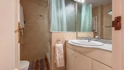 Apartment on Avinguda Roques Blanques photo 11