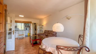 Apartment on Avinguda Roques Blanques photo 4