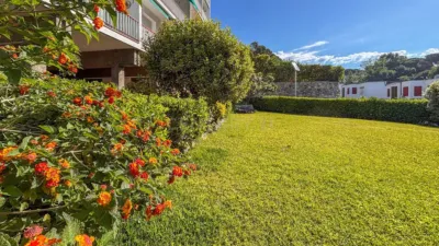 Apartment on Avinguda Roques Blanques photo 16