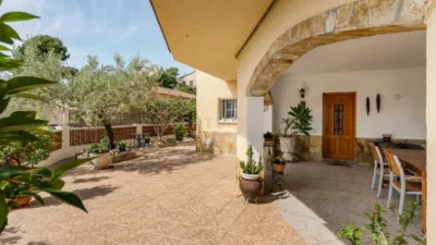 Chalet on Carrer de Sant Joaquim photo 5