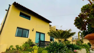 Chalet on Fermín Pérez Street photo 19
