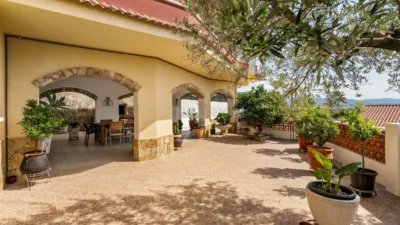 Chalet on Carrer de Sant Joaquim photo 3