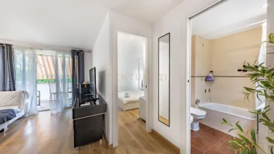 Apartment on Passeig de Pujades photo 9