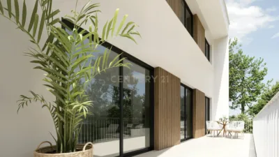 Chalet on Carrer Joaquim Ruyra photo 4