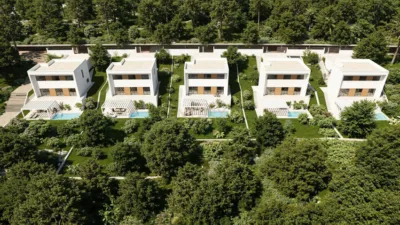 Chalet on Carrer Joaquim Ruyra photo 2
