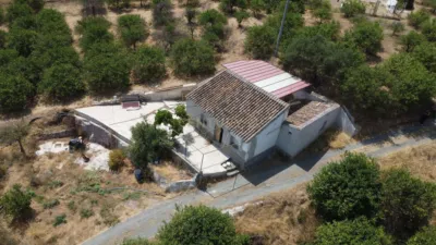 Rustic finca on Calle Diseminado Poligono 25 photo 4