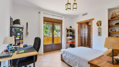Chalet on Calle de los Moriles photo 29
