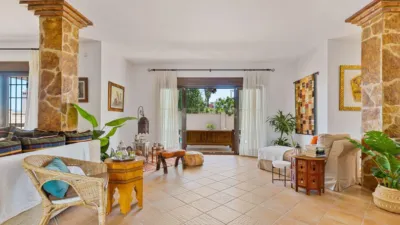Chalet on Calle de los Moriles photo 11