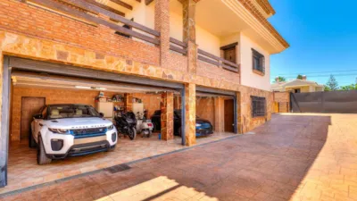 Chalet on Calle de los Moriles photo 44