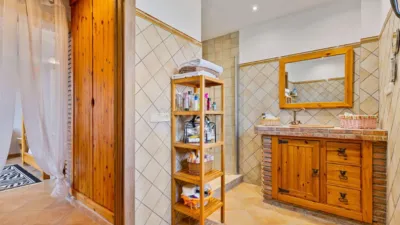 Chalet on Calle de los Moriles photo 28