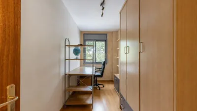 Apartment on Carrer de Pedraforca photo 2