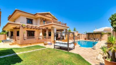 Chalet on Calle de los Moriles photo 15