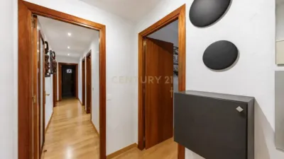 Apartment on Carrer de Pedraforca photo 4