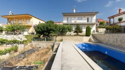 Chalet on Carrer de Jaume Balmes photo 45