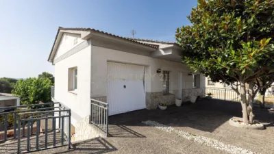Chalet on Carrer de Jaume Balmes photo 39