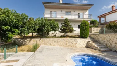Chalet on Carrer de Jaume Balmes photo 2
