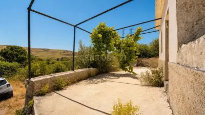 Rustic finca on Calle Diseminado Poligono 25 photo 4