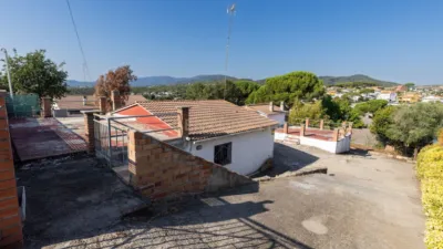 Chalet on Carrer del Montseny photo 11