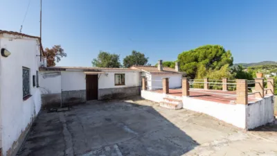 Chalet on Carrer del Montseny photo 3