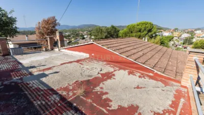 Chalet on Carrer del Montseny photo 9