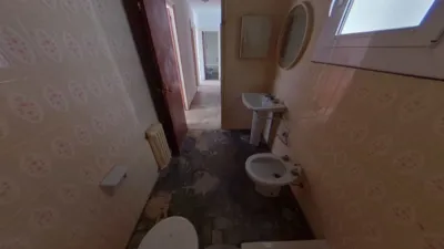 Apartment on Carrer de Santa Llogaia photo 16