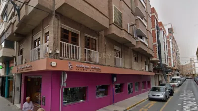 Flat on Calle Juan Carlos I photo 3