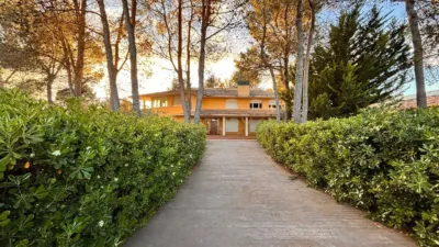 Chalet on Avinguda de les Neveres photo 5
