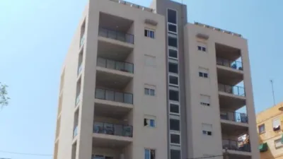 Flat on Calle del Diputado José Luis Barceló photo 3