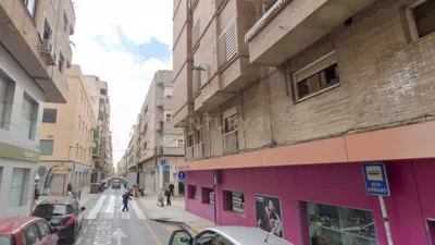 Flat on Calle Juan Carlos I photo 6