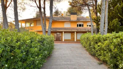 Chalet on Avinguda de les Neveres photo 4
