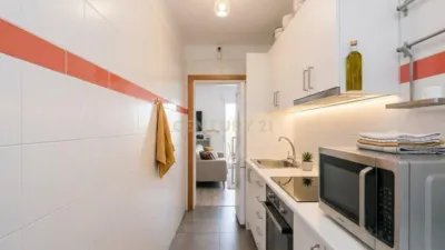Flat on Carrer Sant Jaume photo 4