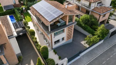 Chalet on Carrer dels Urals photo 54