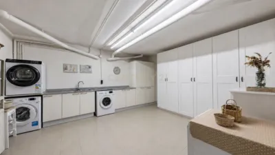 Chalet on Carrer dels Urals photo 50