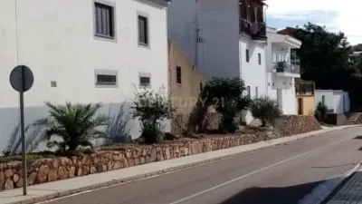 Chalet en venta en Calle Castillejos, Alange de 56.000 €