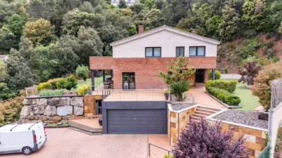 Chalet on Carrer del Raval de Roca Bruna photo 31
