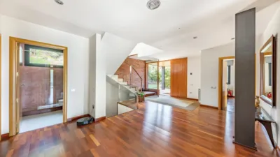 Chalet on Carrer del Raval de Roca Bruna photo 3
