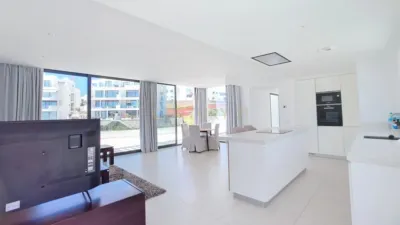 Apartment on Avenida 8 de Marzo photo 3
