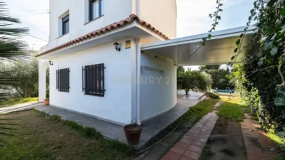 Chalet on Avinguda Marquesa de Grigny photo 10
