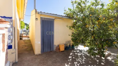 Chalet on Carrer Pais Basc photo 3