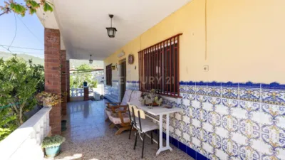 Chalet on Carrer Pais Basc photo 4