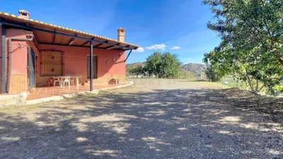 Chalet on Calle Ds Poligono 16 133 Alora photo 8