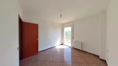 Flat on Carrer del Besòs photo 13