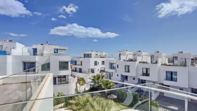 Chalet on Calle Encinas photo 44